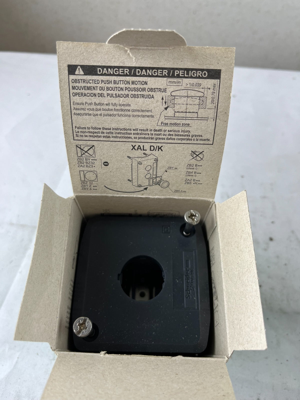 Schneider Electric XALD01 Harmony XAL 1‑Hole Empty Control Box IP66 New