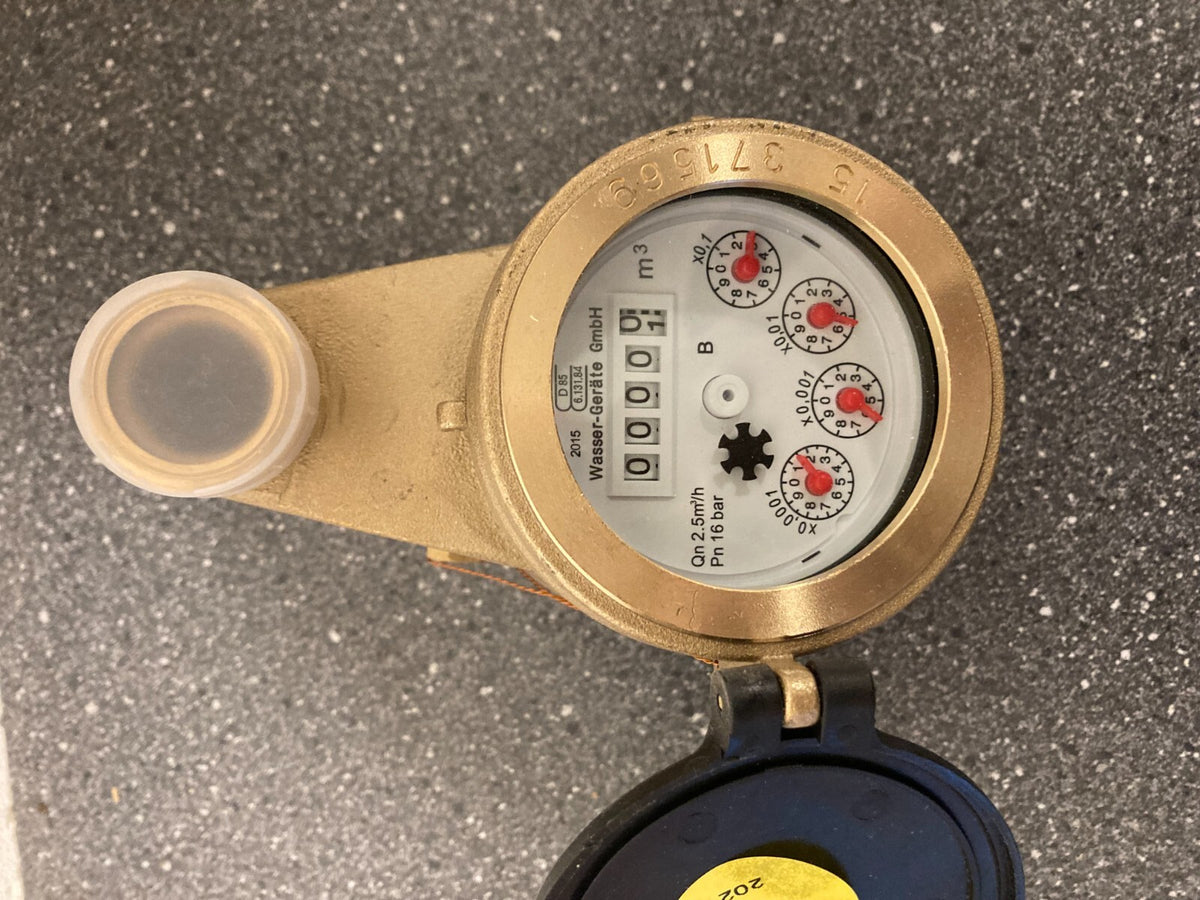 Wasser-Geräte GmbH Cold Water Meter MNRS Mehrstrahlzähler Vertical Qn2.5 DN25