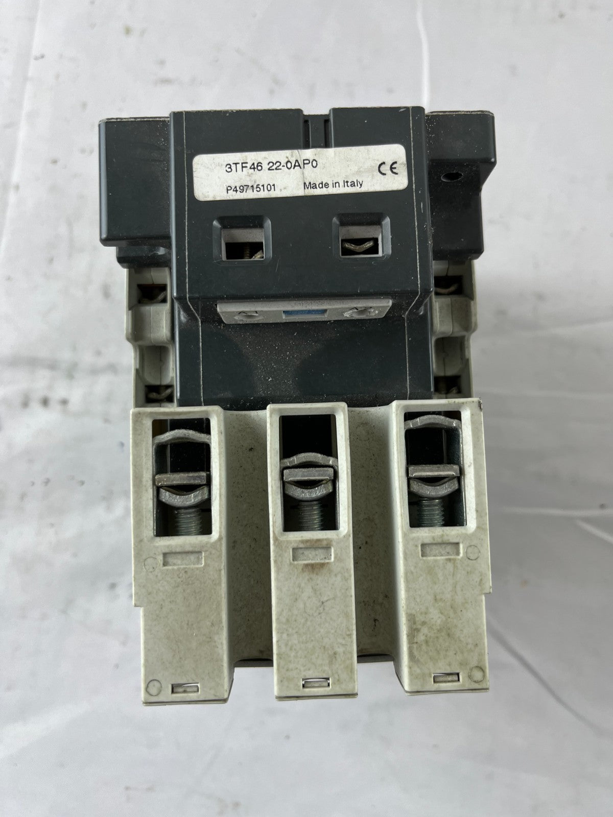 Siemens 3TF46 22-0AP0 World Series Power Contactor 3-Pole 45A 600V 110/120V Coil