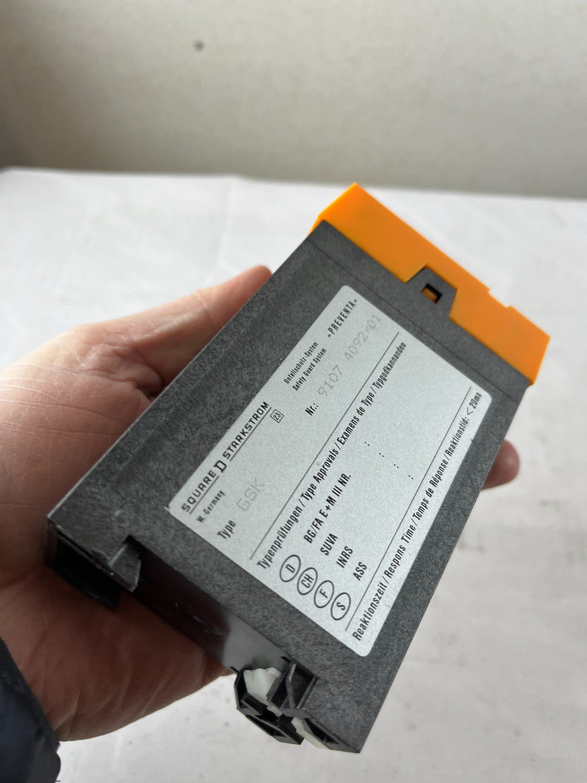 Square D Preventa GSK Safety Relay 24V AC/DC Series B NEW NOS Germany
