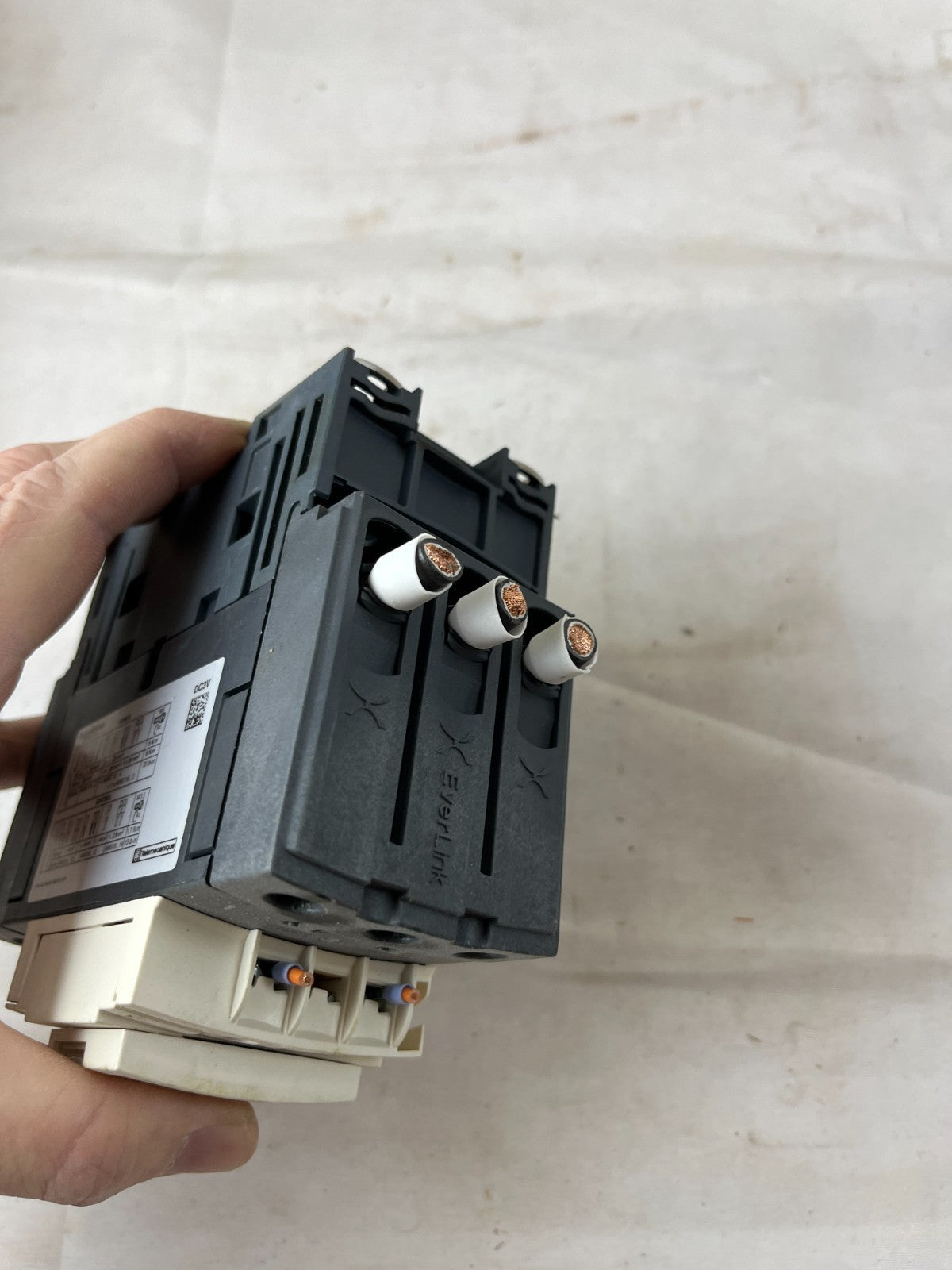 Schneider LC1D65A TeSys Contactor 80A 24V DC Coil Used Spare Unit