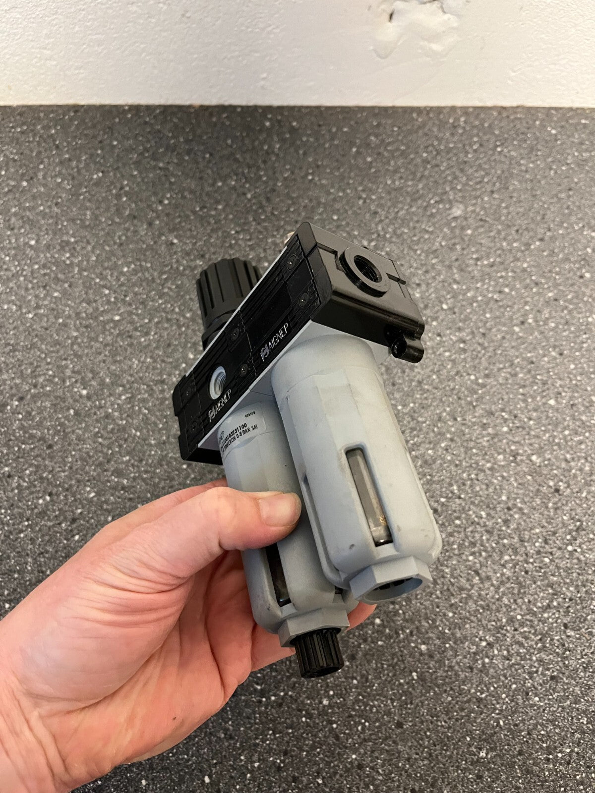 Aignep Pneumatic Filter Regulator Assembly, Cod. T100103231100, 1/4" NPT 0-8 Bar