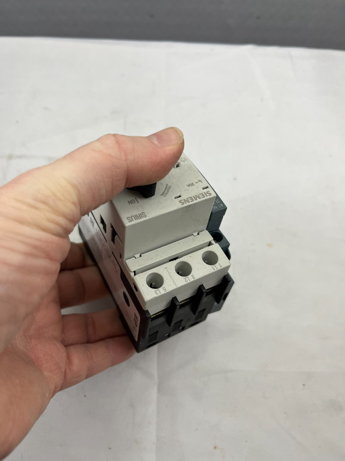 Siemens SIRIUS 3RV1321-4BC10 Motor Protection Circuit Breaker, 20A, 3-Pole, Used