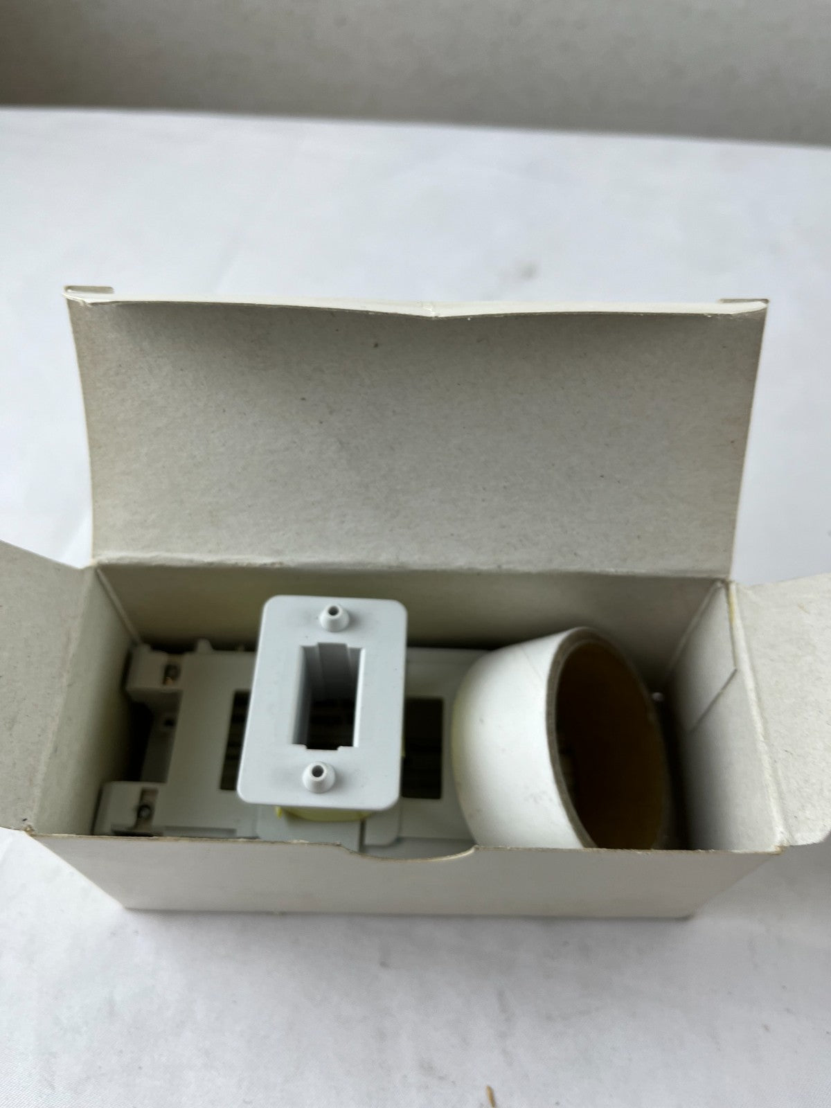 Siemens 3RT1924-5AG21 SIRIUS Magnetic Coil 110 V AC 50/60 Hz for 3RT1023–3RT1026