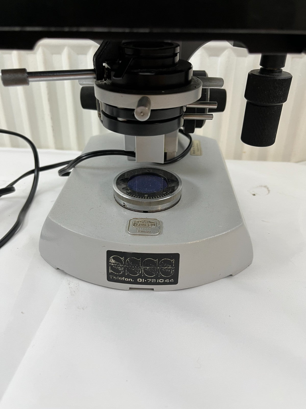 Carl Zeiss Binocular Microscope 4686235 Germany + Accessories Lab Used