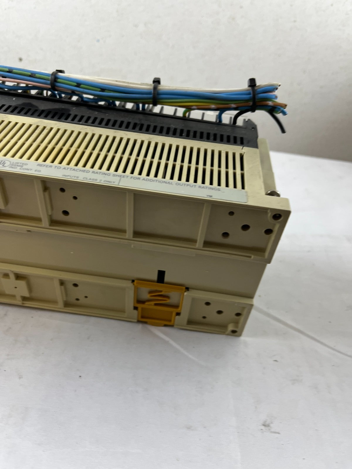 Omron Sysmac C40K C40K-CDR-A Programmable Controller 24VDC I/O 100–240VAC Used
