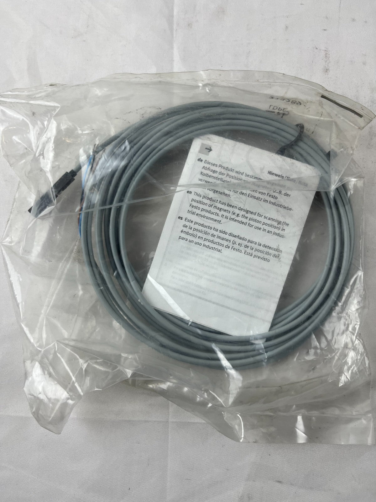 FESTO SME-8M Proximity Sensor NEW Cylinder Magnetic Reed 24V T-Slot UL Sealed