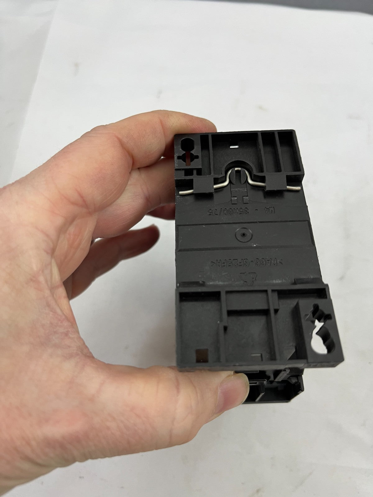 Siemens SIRIUS 3RT2027-1AV00 Contactor, 3-Pole, 32A, 400V 50Hz, Elevator Motor