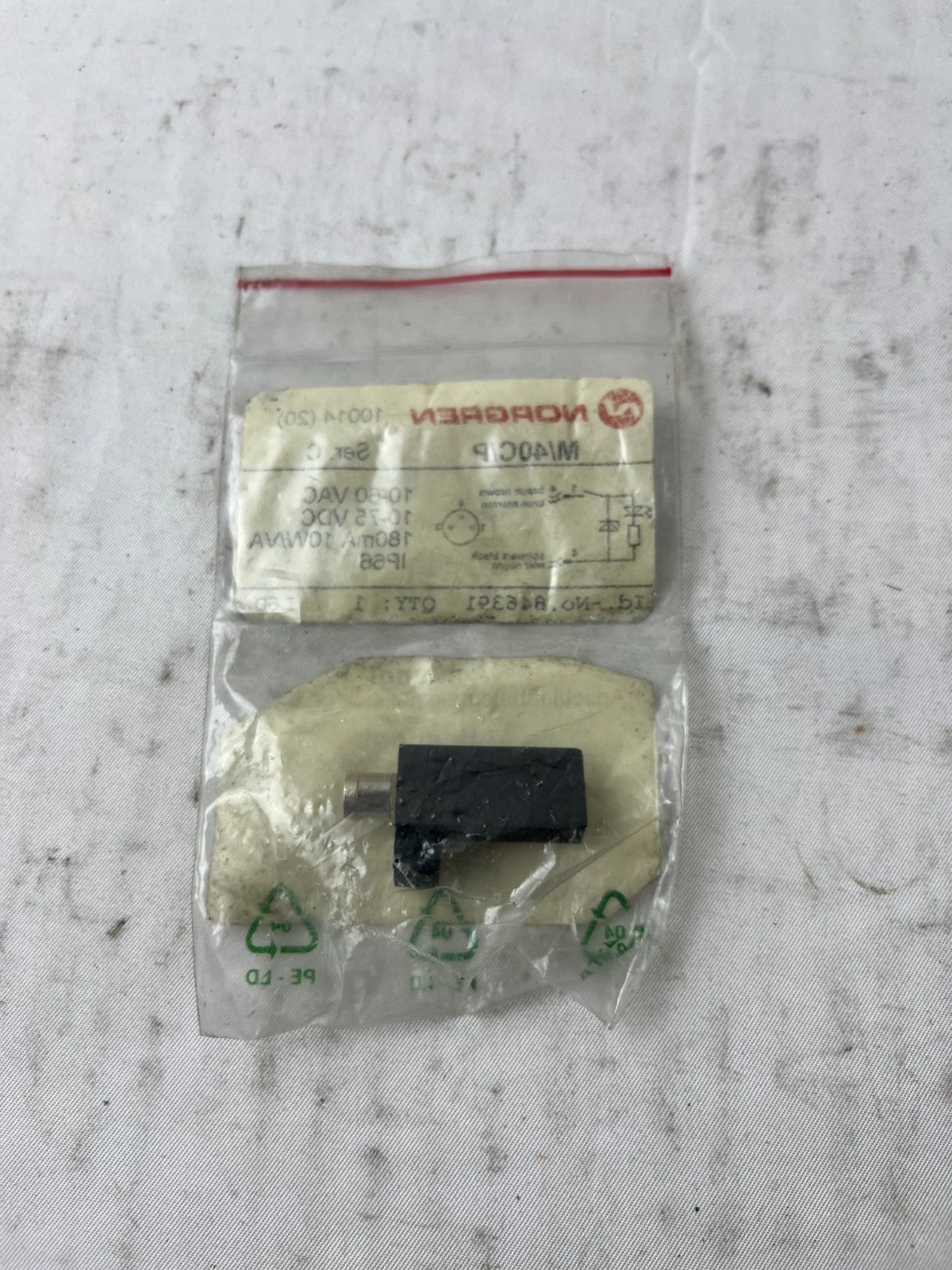 Norgren M/40C/P Magnetic Cylinder Switch 10-60VAC 75VDC IP66 New Unit