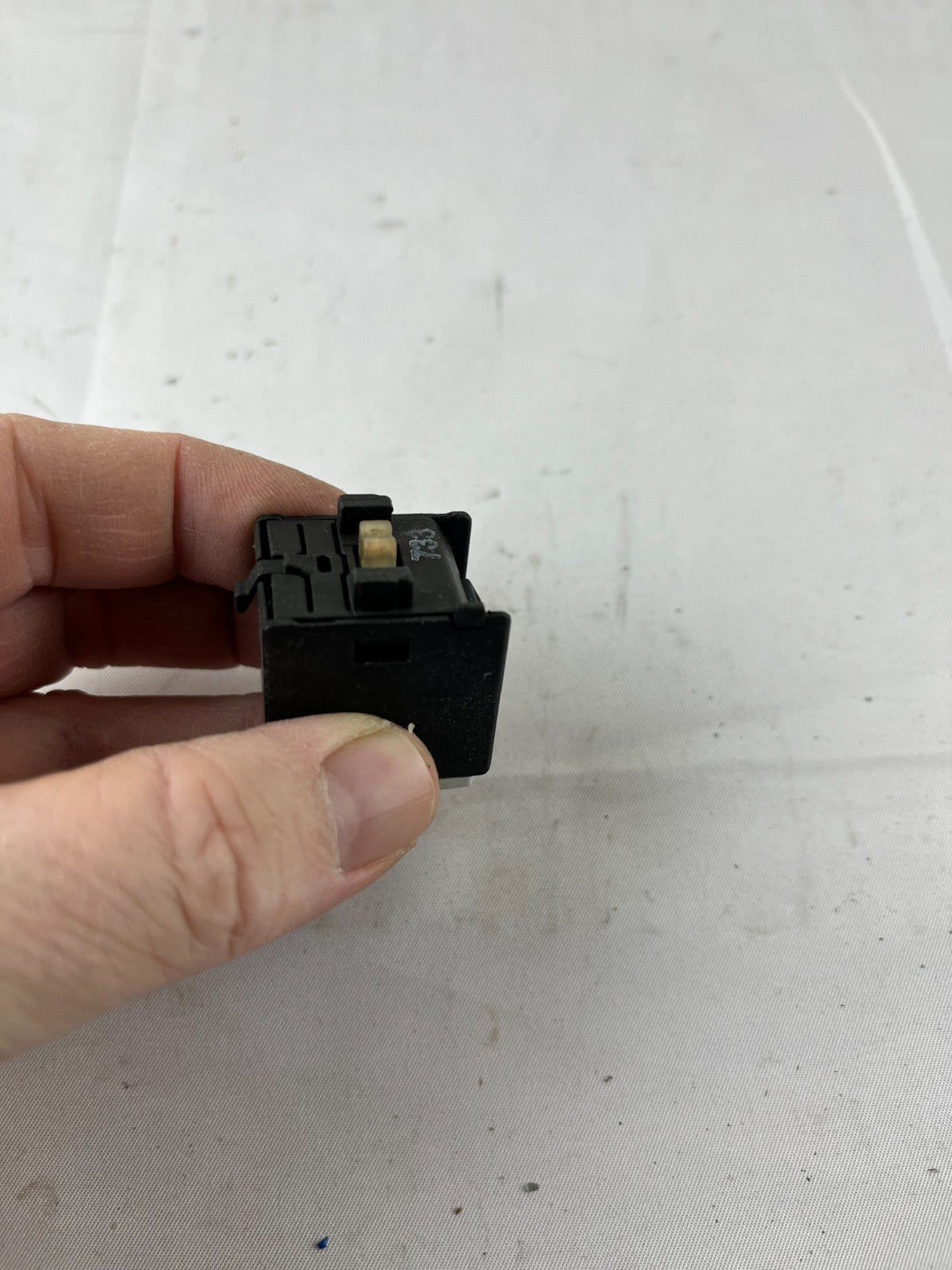 Siemens 3RH1911-1BA10 Auxiliary Contact Block 1NO 690V Used Spare Part