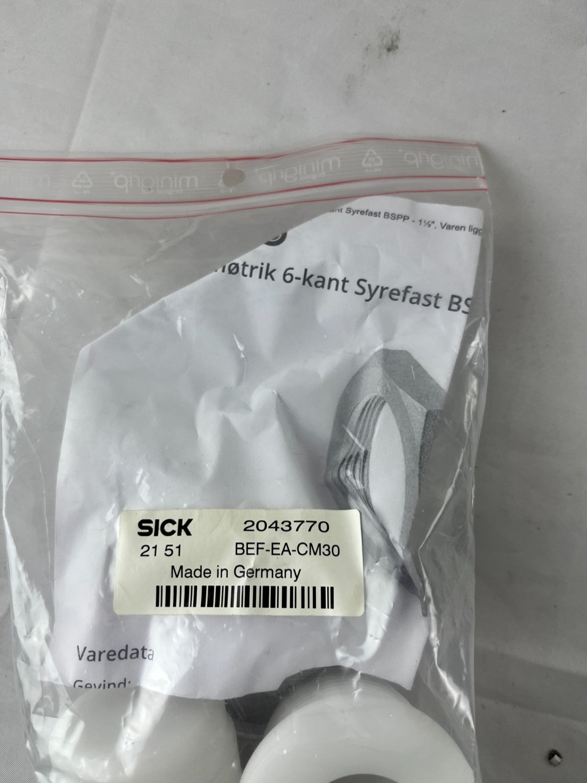 SICK BEF-EA-CM30 2043770 Integrated Adapter Mounting System for M30 Sensors New
