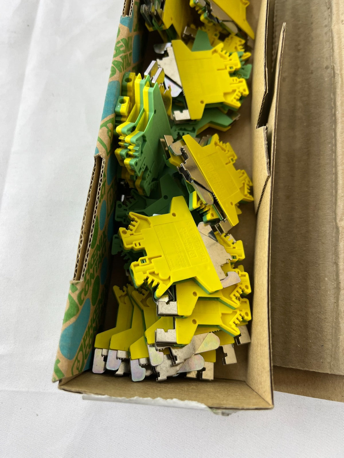 Phoenix Contact UK 5 N Terminal Block 3004362 DIN Rail 50 Pcs NEW Germany Box