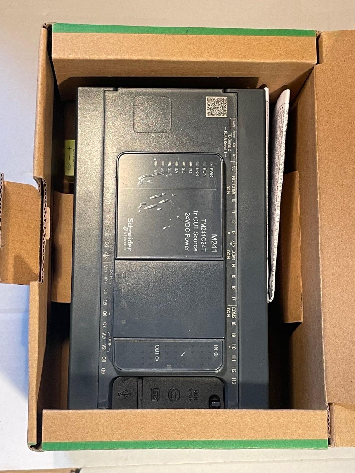 Schneider Electric Modicon M241 TM241C24T Logic Controller 24 I/O PNP 24VDC New