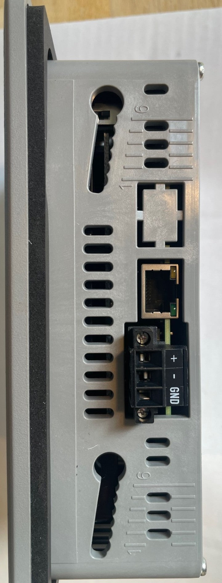 Allen-Bradley 2711P-T6C21D8S PanelView Plus 7 rear identification label Series B