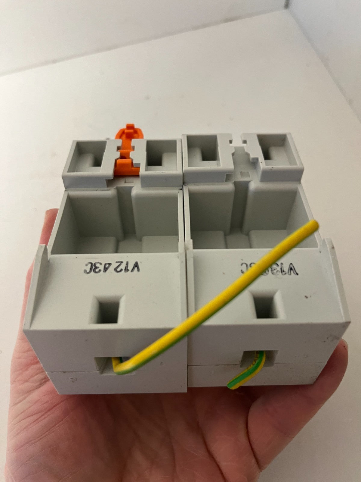 Lot 2x Gewiss GW96526 DIN Rail Socket Outlet 230V 10/16A Industrial Panel Mount