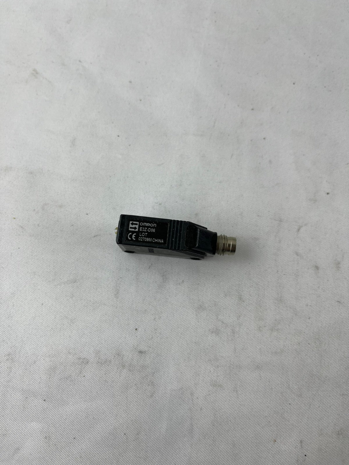 Omron E3Z-D86 Photoelectric Sensor 10-30VDC M8 Used Spare Unit