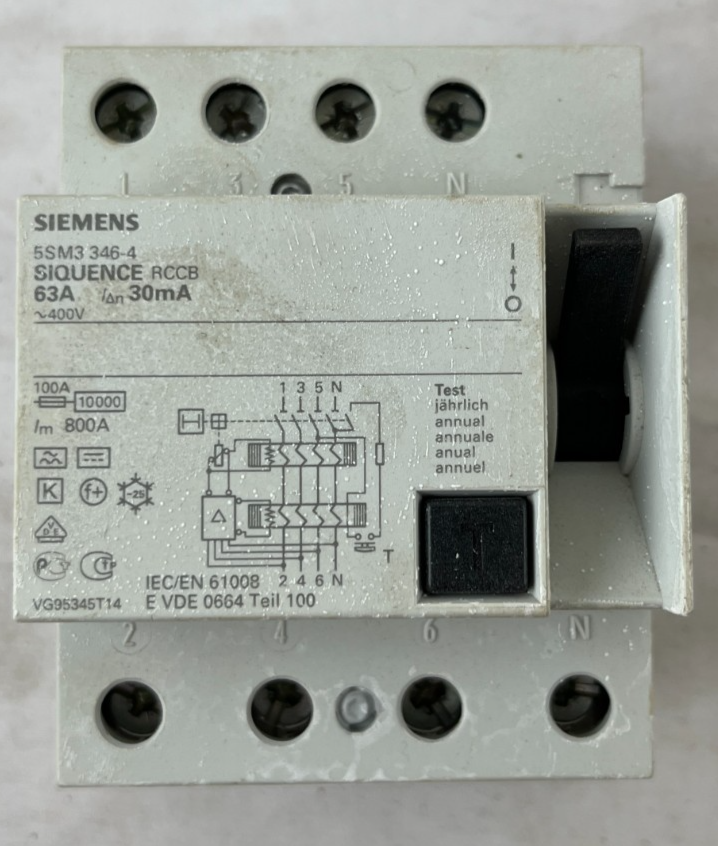 Siemens 5SM3346-4 RCCB Residual Current Circuit Breaker 63A 30mA 4 Pole Used