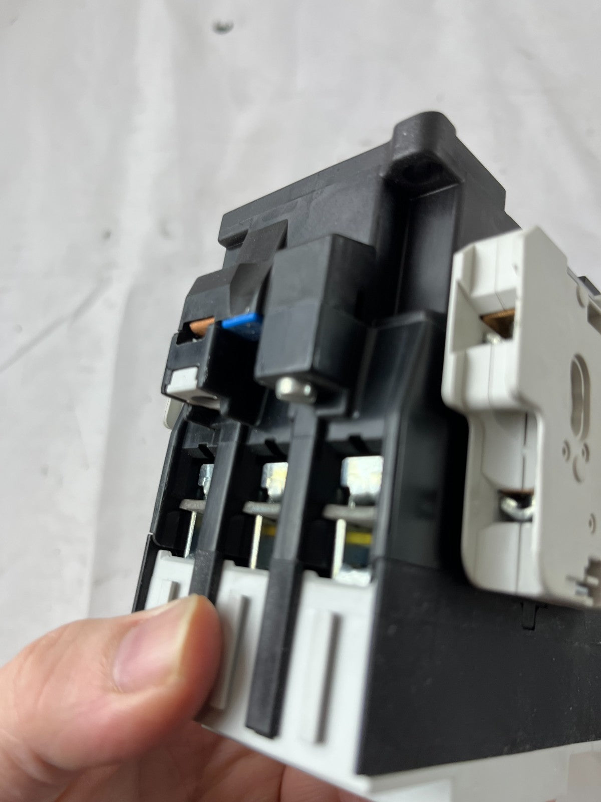 Siemens 3TF44 Contactor 3P w/ 3TY7561-1AA00 Aux Contact Block Used Spare Unit