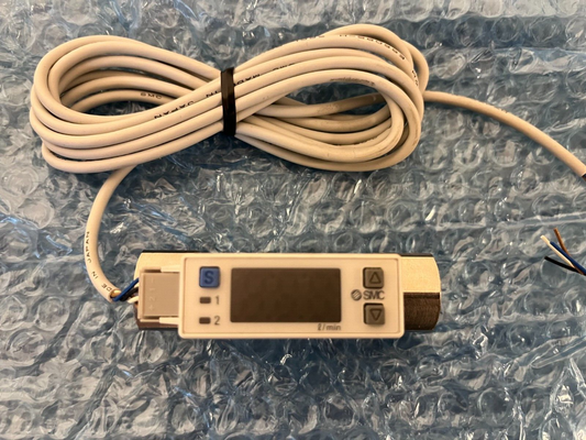 SMC PFM510-F01-2 Digital Flow Switch with Display – New, Made in Japan