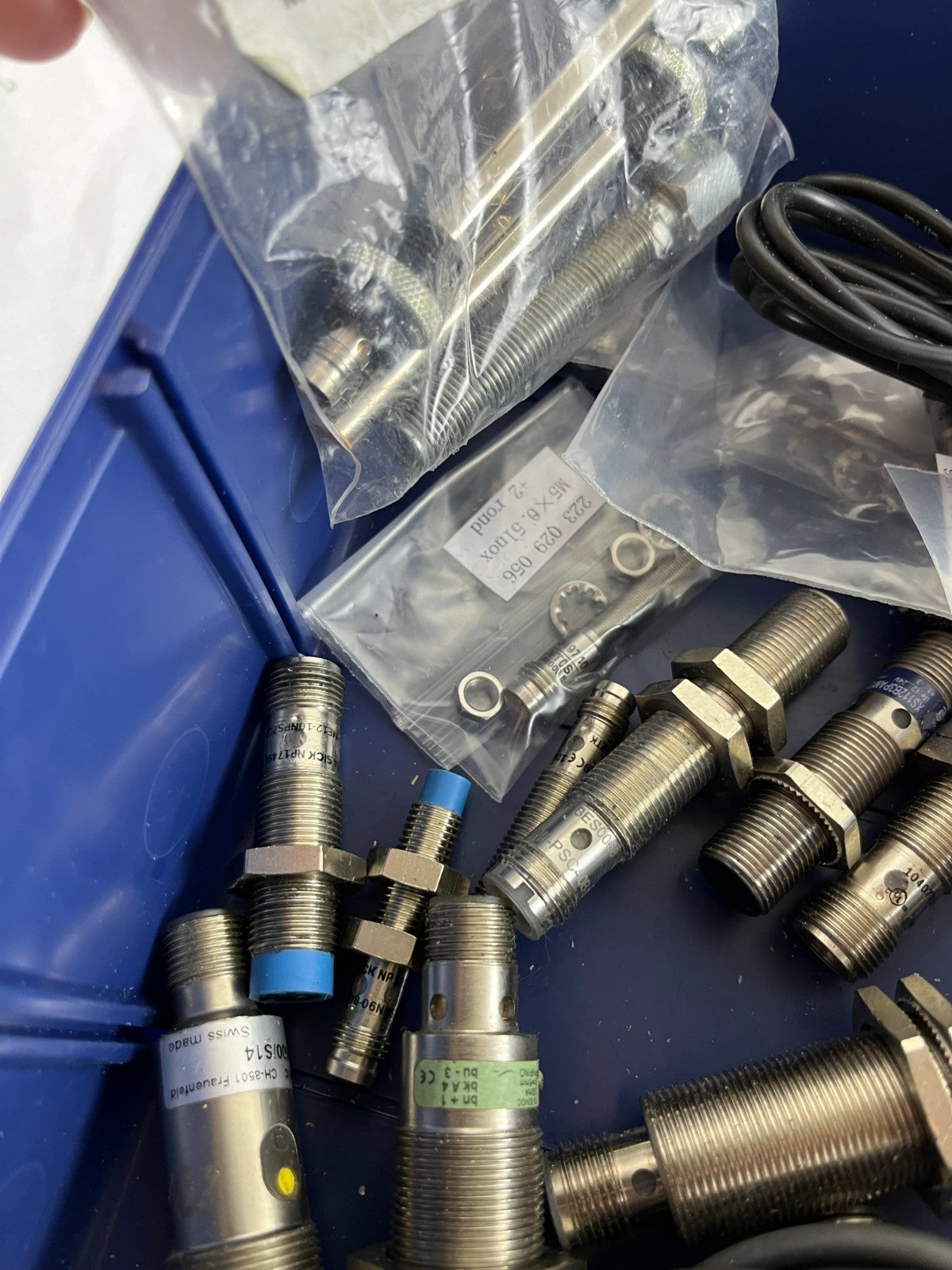 Mixed Proximity Sensor Lot 25pcs Telemecanique Schneider M18 M30 Used + New