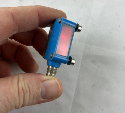 SICK GL6-P2111 Photoelectric Sensor GL6 Series 10–30V DC M12 Reflex NEW