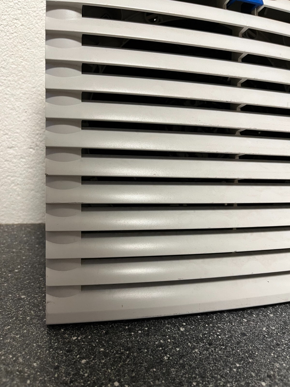 Rittal SK 3241.100 Fan Filter Unit with Integrated Fan - 26x26 cm - Lightly Used