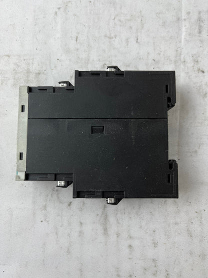 Siemens Sirius 3RP1525-1BP30 Timer Relay On Delay 24V 0.1-100s Used Spare Unit