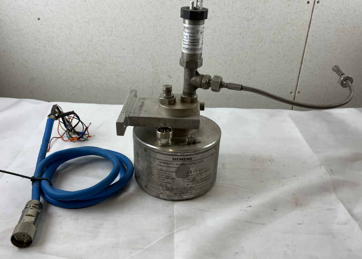 Siemens Sitrans F C Massflo Mass 2100 7ME4100-1AD10-1AA1 Coriolis Flow Sensor