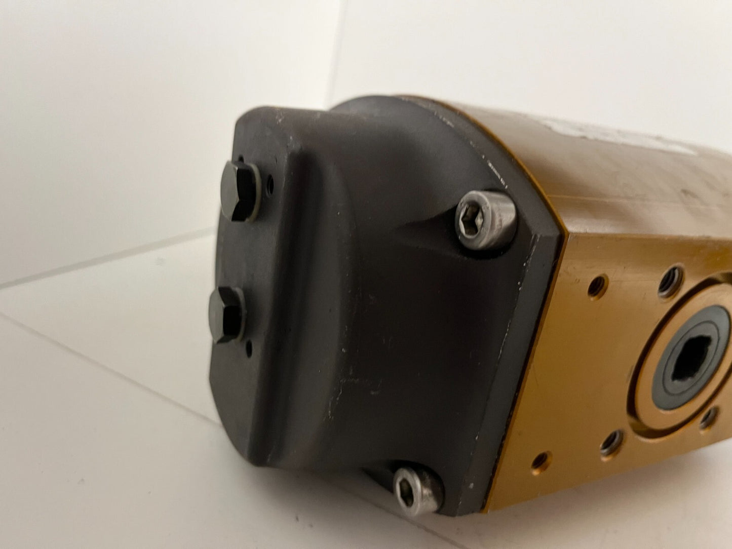 Flowserve Norbro 40R Pneumatic Actuator 20-RDB40-1SD1EO-D - Used, Working