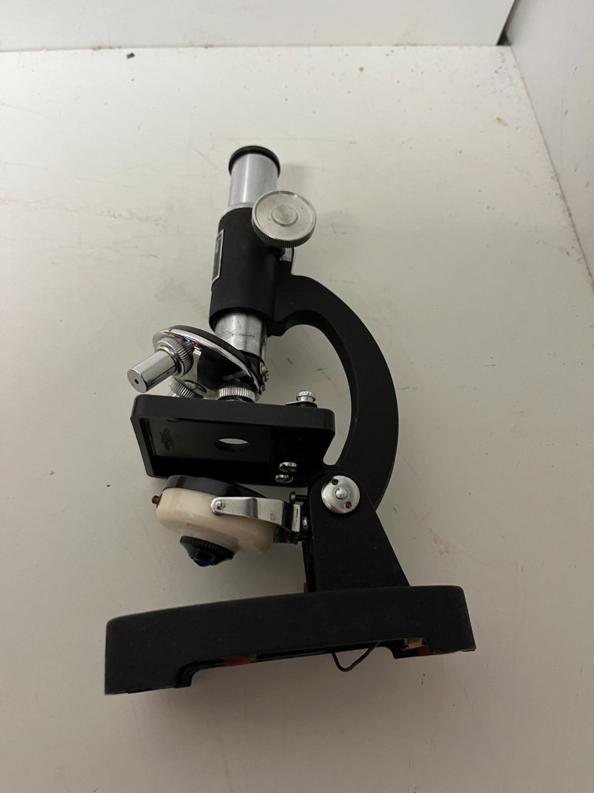 TOWA Microscope 100x 200x 400x With Original Wooden Case Good Working Order