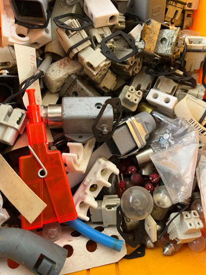 Harting Heavy Duty Connectors Mixed Lot Industrial Plugs Sockets Used Box