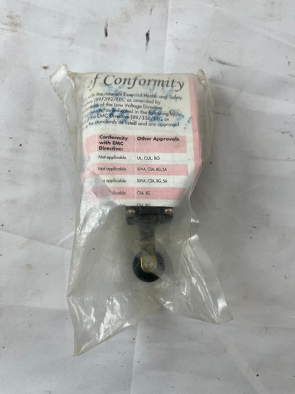 Guardmaster Senator CXB2 Safety Limit Switch Roller Lever IP66 New NOS Spare