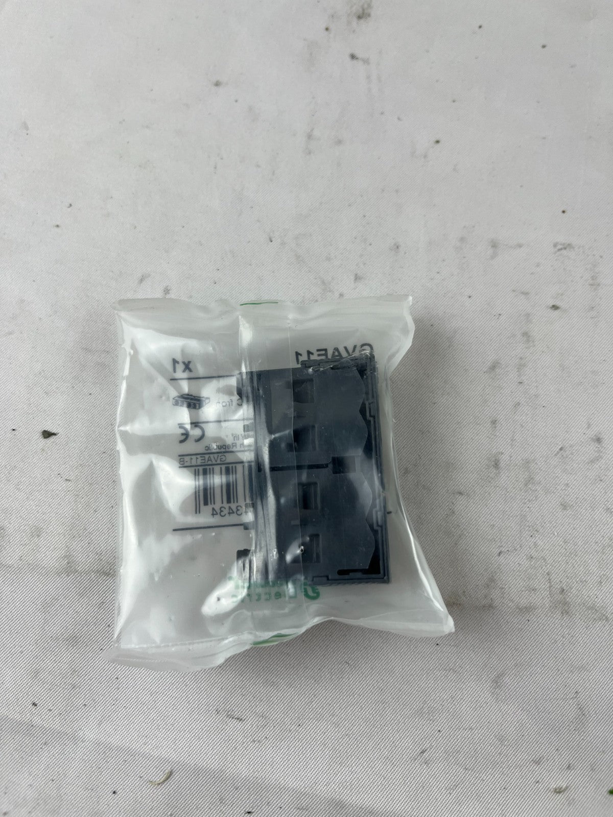 Schneider Electric GVAE11 TeSys Auxiliary Contact Block 1NO+1NC Front Mount New