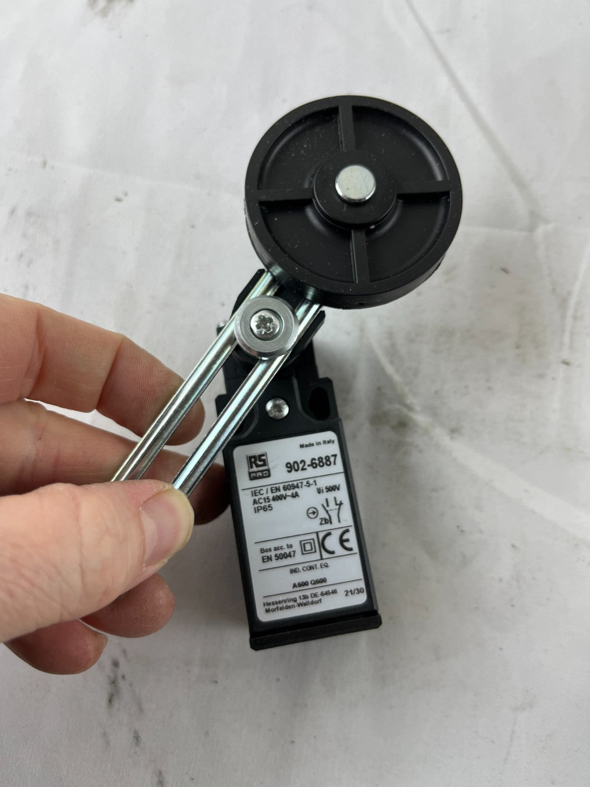 RS PRO 902-6887 Adjustable Roller Lever Limit Switch IP65 400V 10A Made Italy