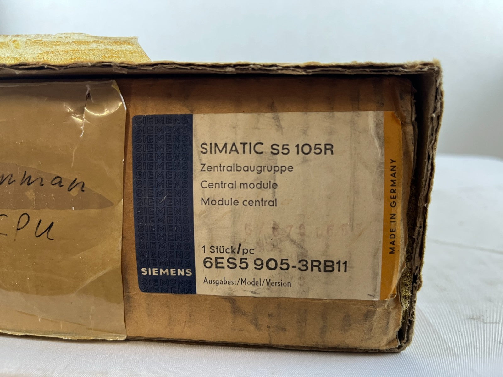 Siemens SIMATIC S5-105R CPU905 Central Module 6ES5 905-3RB11, New Old Stock