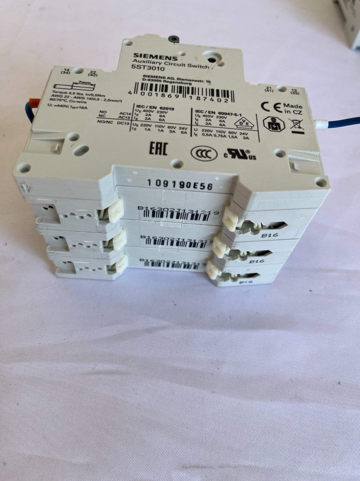 10x Siemens 5ST3010 Auxiliary Circuit Switch 1NO 1NC For 5SL 5SY 5SP Used Bundle