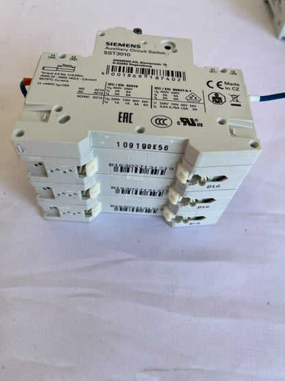 10x Siemens 5ST3010 Auxiliary Circuit Switch 1NO 1NC For 5SL 5SY 5SP Used Bundle