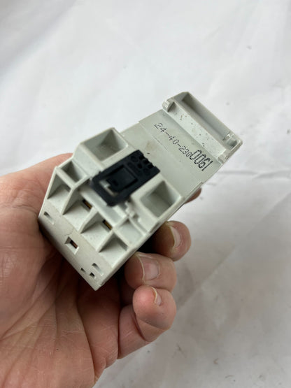 ABB ESB 24-40 Contactor 24A 230-240V AC/DC Coil 4P DIN Used Spare Unit