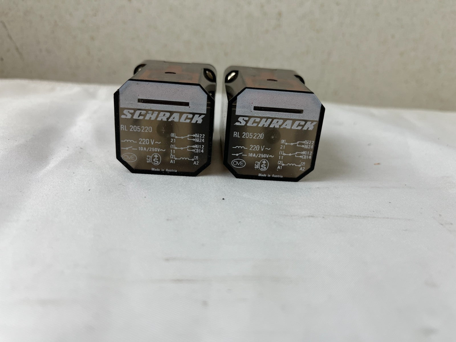 Schrack RL205220 Relay 220V AC 10A 11‑Pin Octal – Lot of 2 Used Spare Units