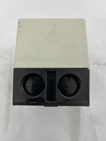 GE SFS05M Fuse Holder – 5A New Open Box, Cat# 212559 Industrial Circuit Protect