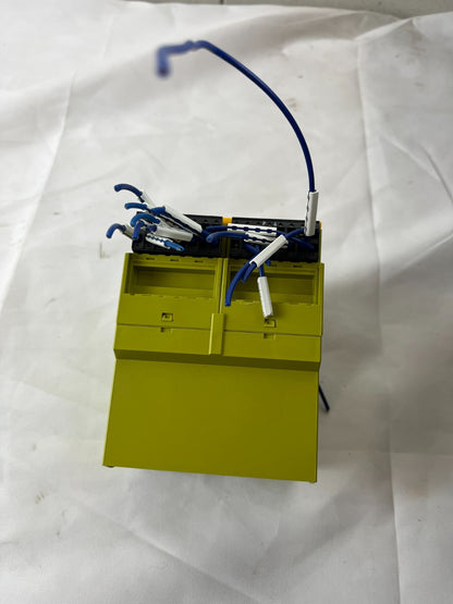 Pilz 787140 PZE 9P Safety Relay Contact Expander 24VAC/DC 8n/o 1n/c Used Spare
