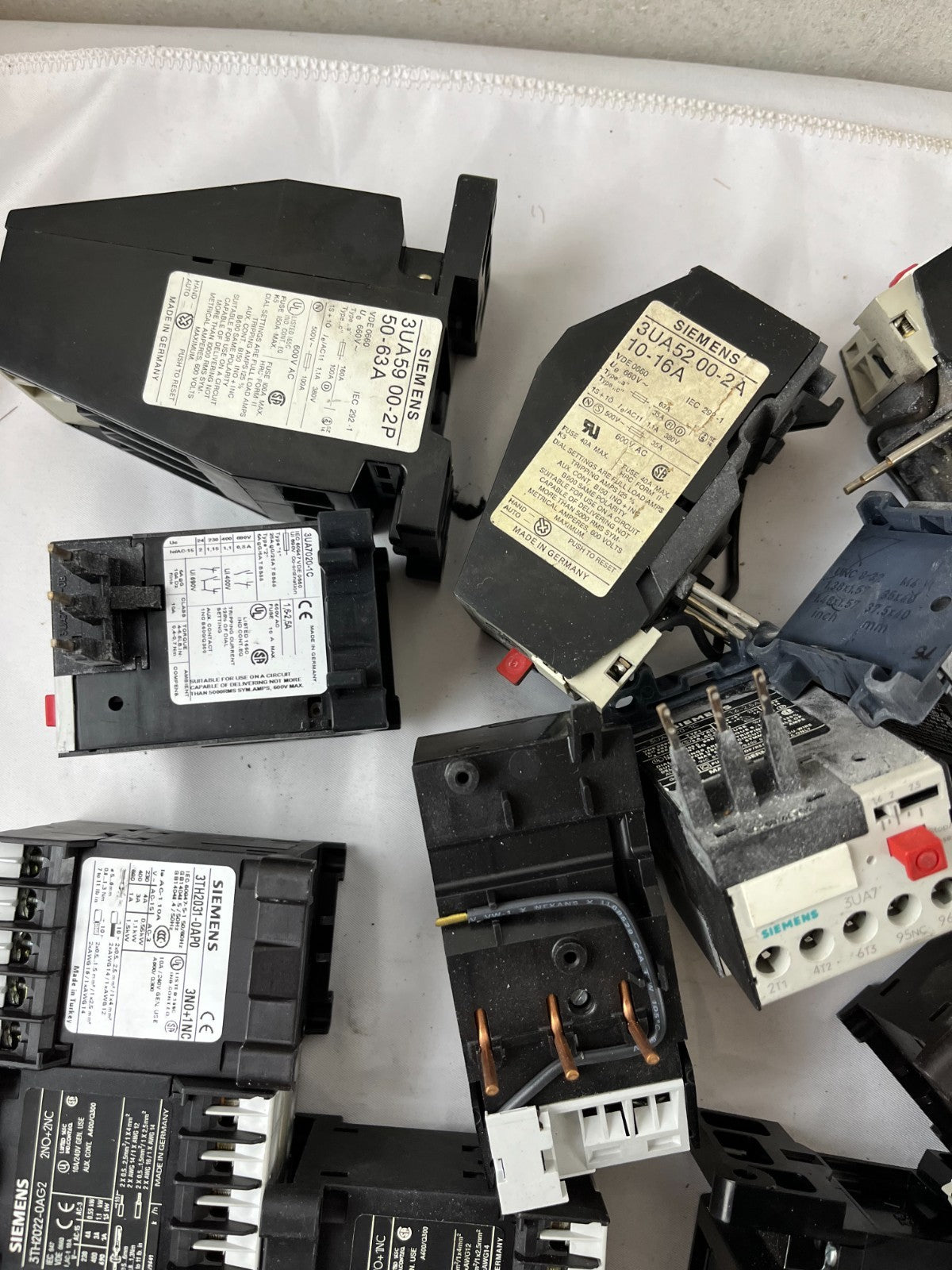 Siemens 3UA Series Thermal Overload Relay Mixed Lot Approx 30pcs Used Spares