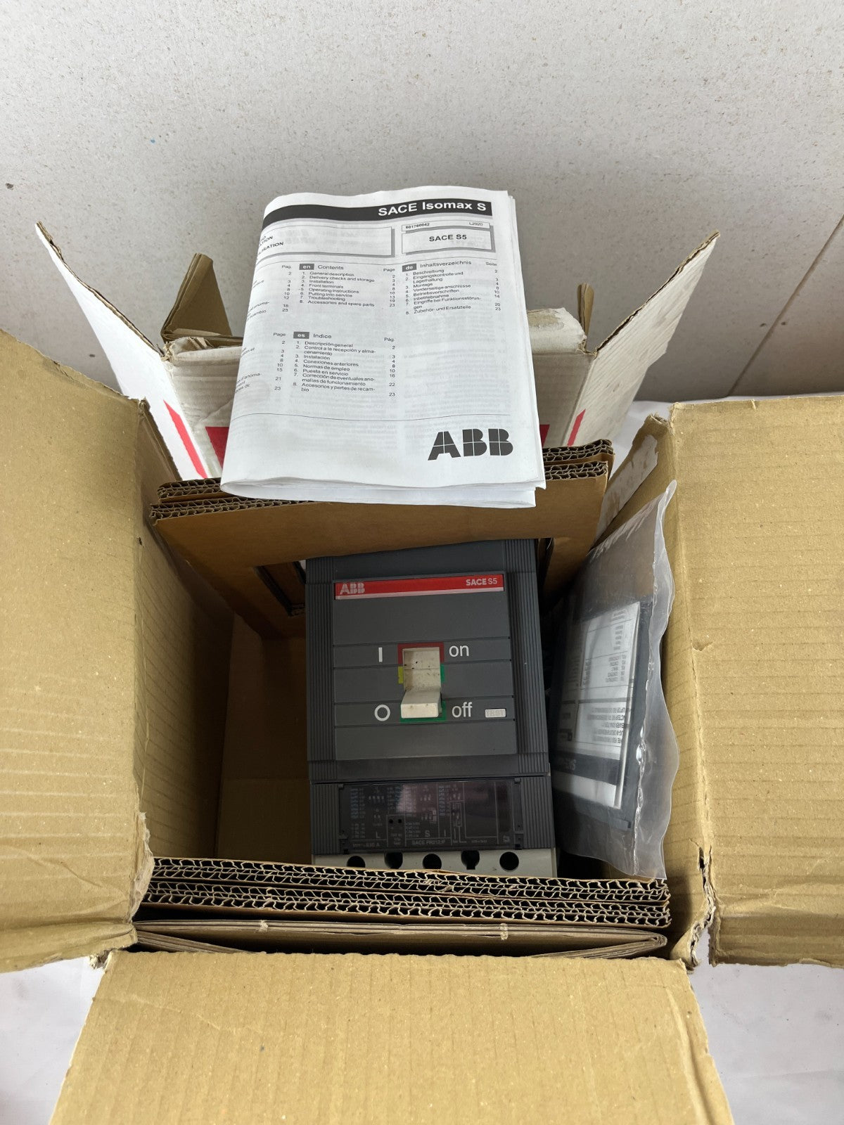 ABB SACE S5 Circuit Breaker PR212/P 630A 3 Pole MCCB New In Box Spare Unit