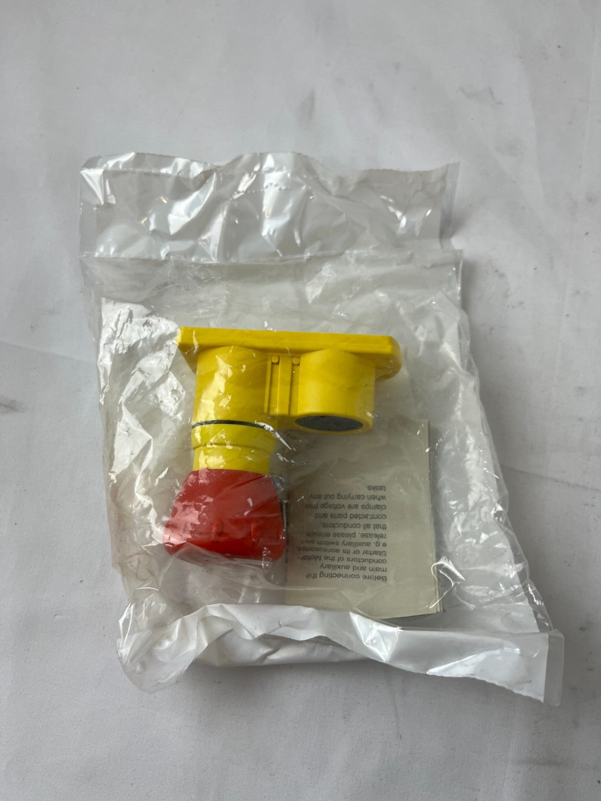 Allen-Bradley 140A-C-MT Emergency Stop Push Button Twist Release New Spare Unit