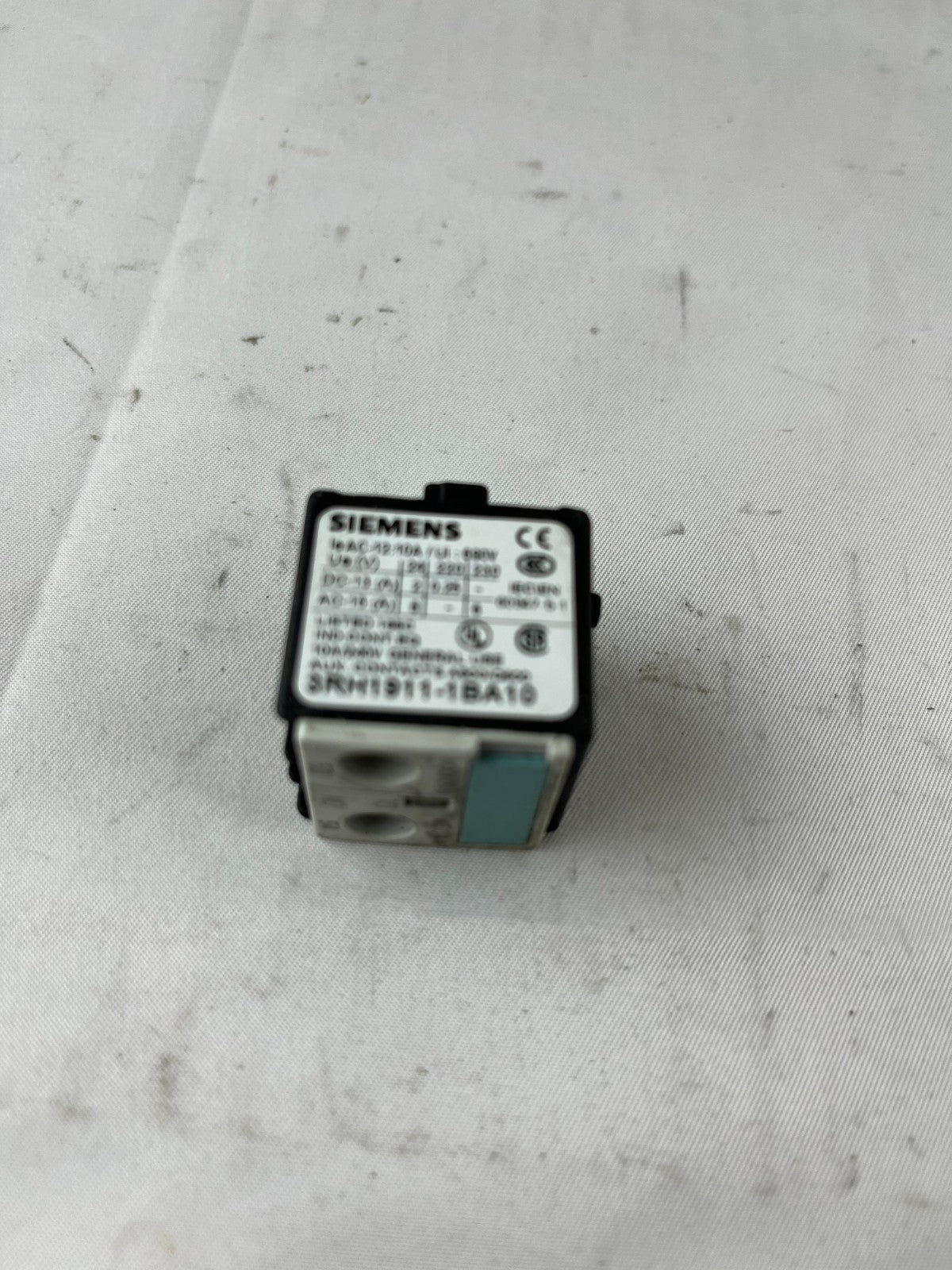 Siemens 3RH1911-1BA10 Auxiliary Contact Block 1NO 690V Used Spare Part