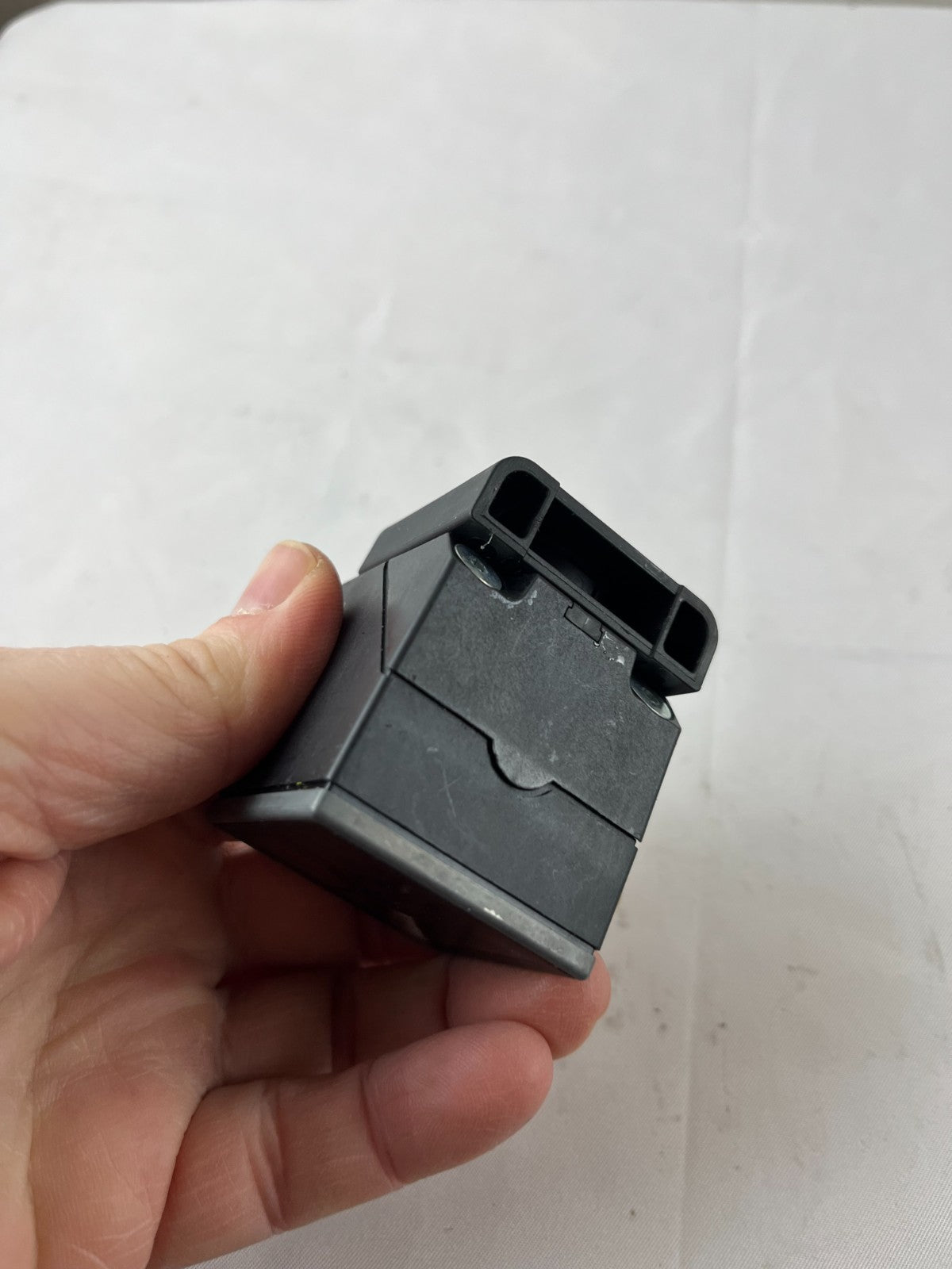 Balluff BES0217 BES Q40KFU-PAC20B-S04C Sensor 10-30VDC 20mm Used Spare Part