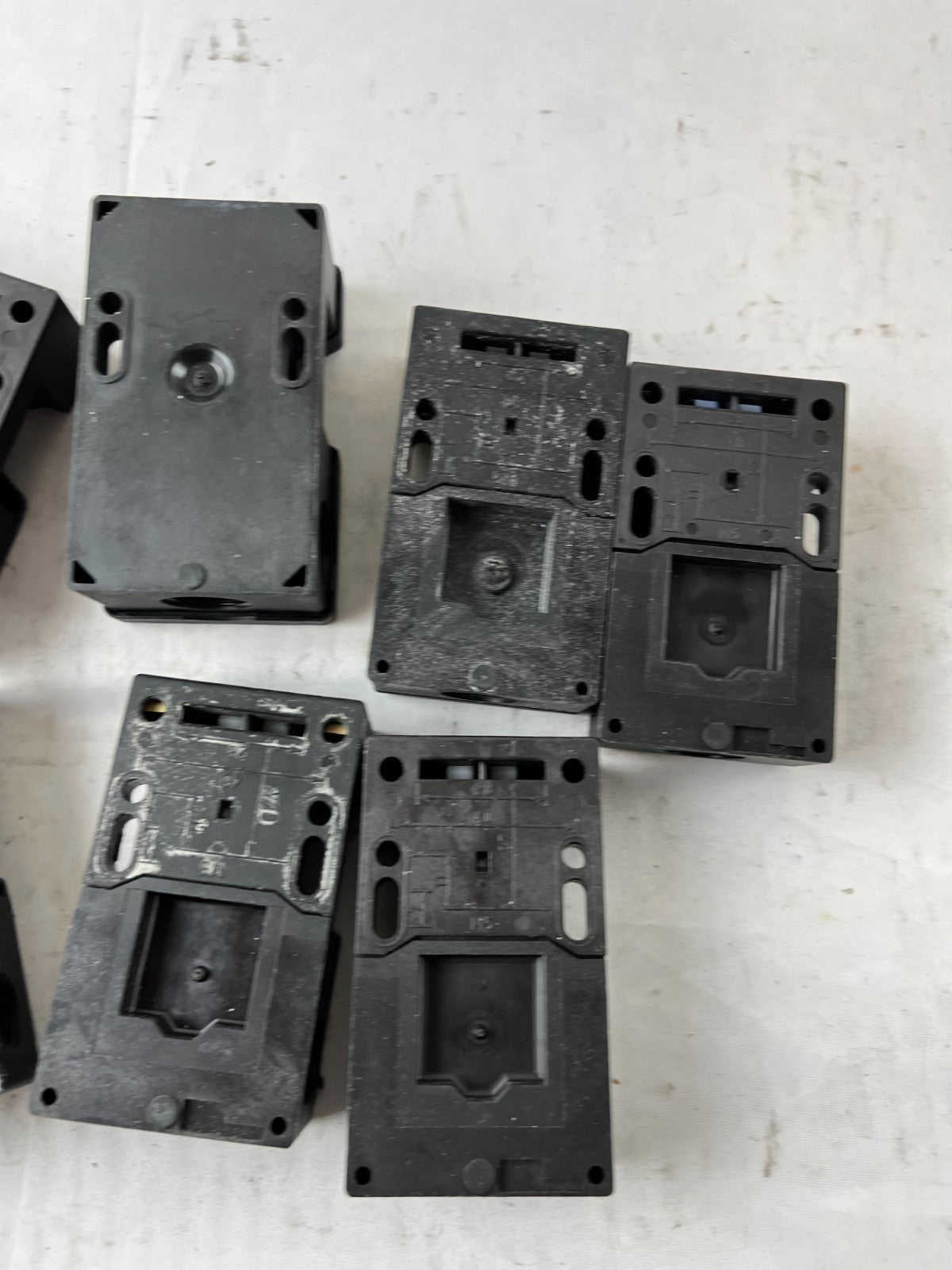 Schmersal AZ16 Safety Interlock Switch Lot 9pcs AZ16-02zvrk M16 IP67 Used Spares