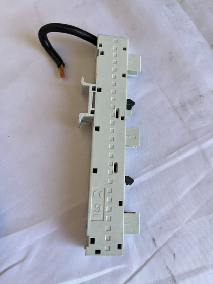 Wöhner 32 309 Busbar Adapter 63A 600V Accessory Lot Of 29 Pcs Used Bundle Spares