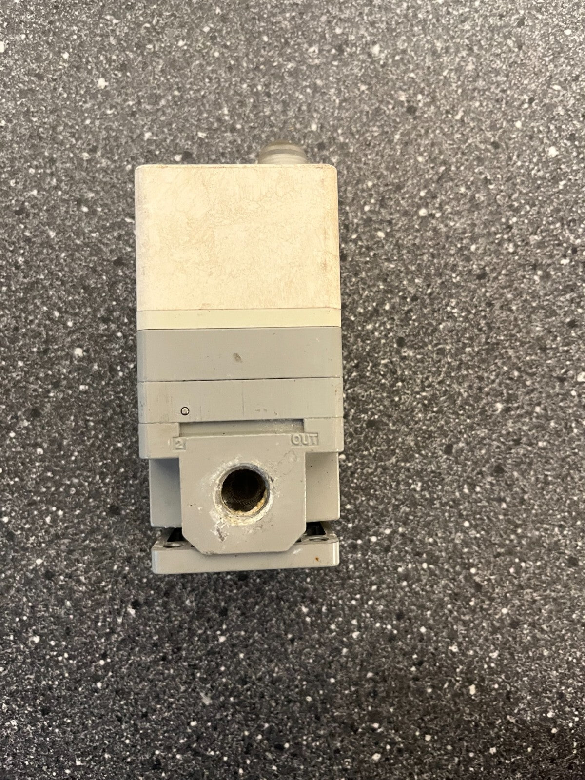 SMC ITV2090-31F2BN5-Q E/P Regulator 0-10V DC Input, 0.1-3.0-80kPa Output - Used