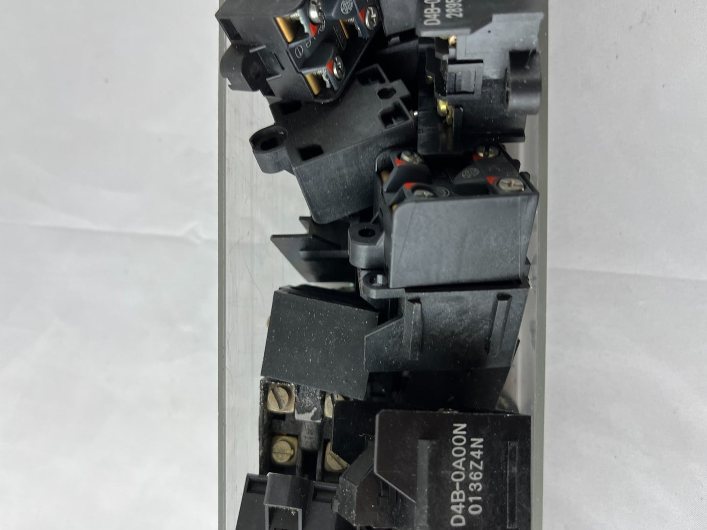 Omron D4B-0A00N Limit Switch Bundle Mechanical 1NO/1NC Used Lot, Used Spares